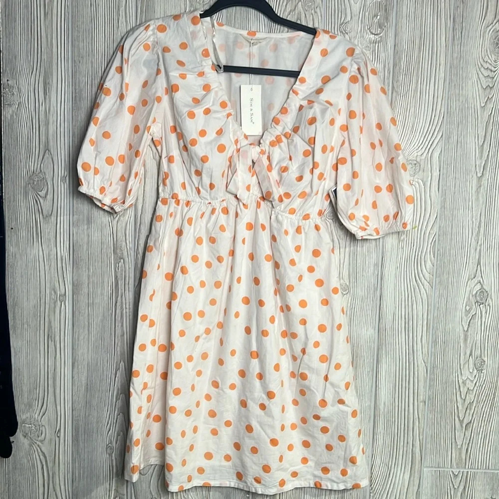 NWT SIM & SAM V-Neck Puff Sleeve Mini Dress Polka Dot White Orange Size Medium